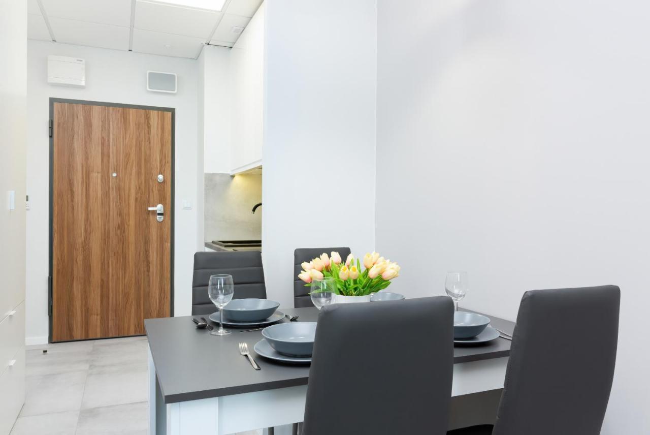 Apartments With Parking Warsaw Business Center By Noclegi Renters Eksteriør bilde